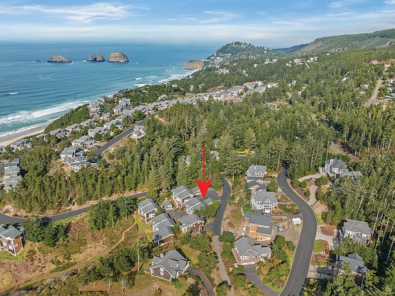 4th image of 505 Capes Dr W Unit 6