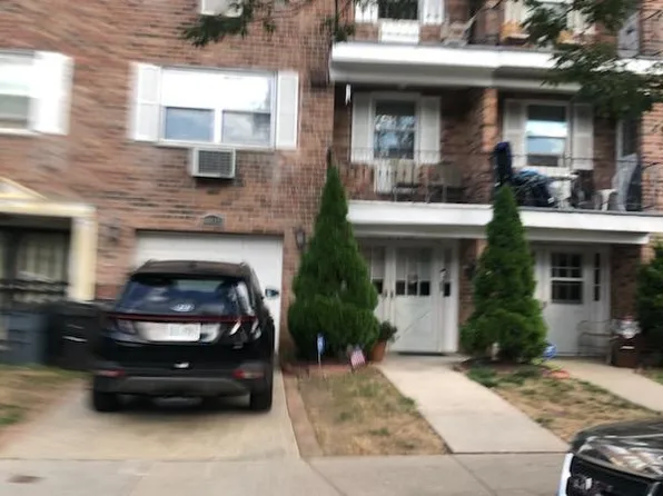 88-03 Pontiac Street image 1 of 6