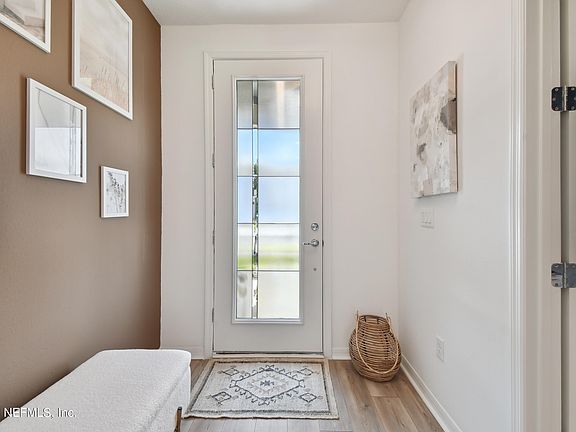 4th image of 41 MYRTLE OAK Court