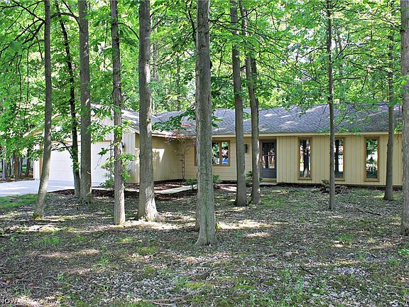 2nd image of 9658 Plum Brook Ln