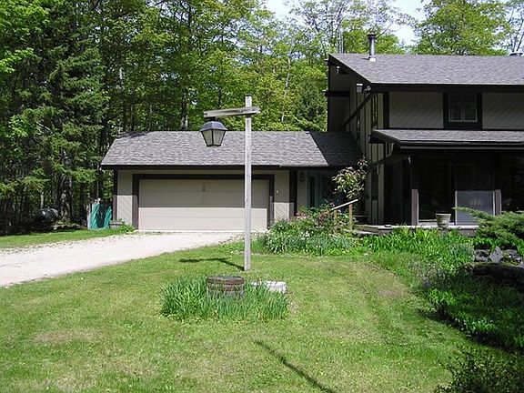 2nd image of 423 Johnson Dr
