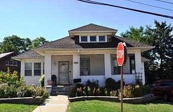 2nd image of 277 Prairie St