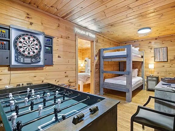 4th image of 2036 Ridge Rd #6