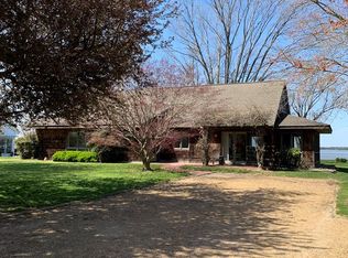 555 Riverdale Rd, Tappahannock, VA 22560