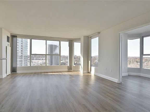 5th image of 1271 Walden Cir #1201