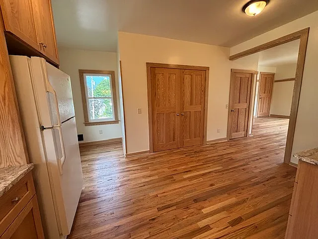 87 Park Ave — Photo 10
