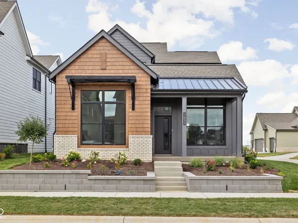 1654 Carrollton Rail Dr, Westfield, IN 46074