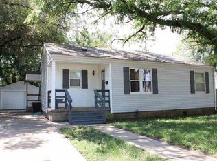 1409 W Edgemoor Dr, El Dorado, KS 67042