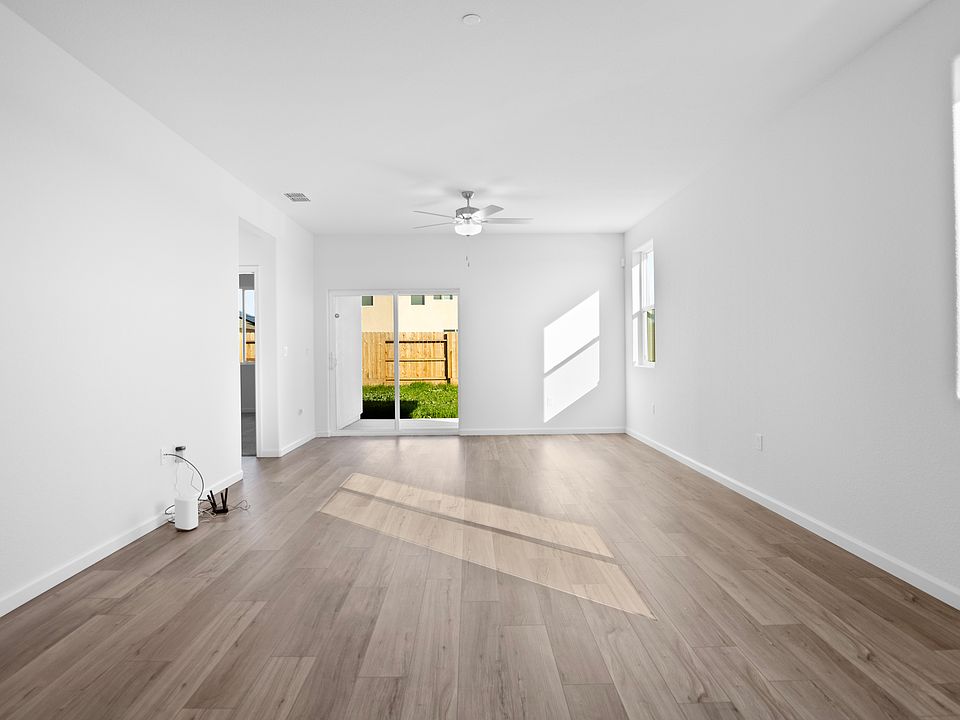 1st image of 10436 Robinson Ln