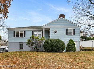 1 Christiano St #A, Cos Cob, CT 06807