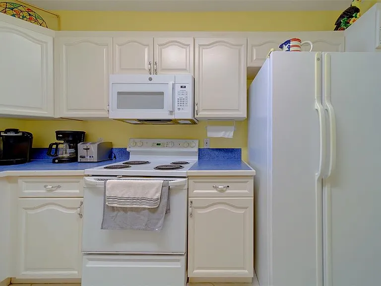 16450 Gulf Blvd #564 — Photo 11