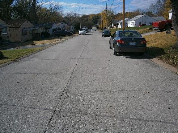 5th image of 139 Elkan Ave