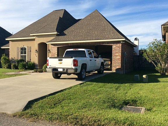 2nd image of 219 Tall Oaks Ln