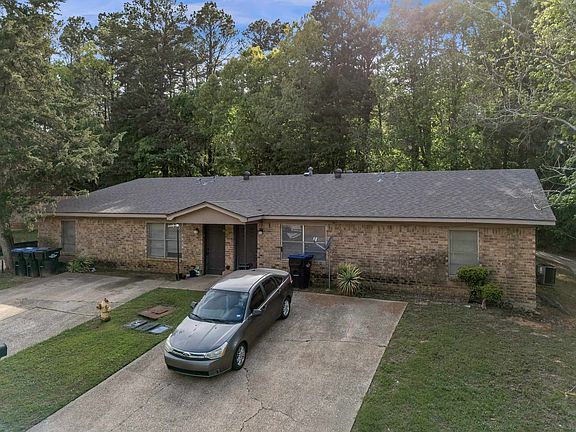 2nd image of 3019-3021 Bernice Dr