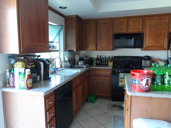 granite kitchen counters