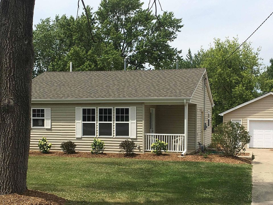 3 Bedroom 2 Bath Ranch