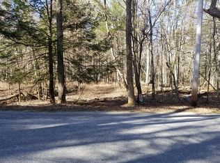 75 Walnut St, Douglas, MA 01516