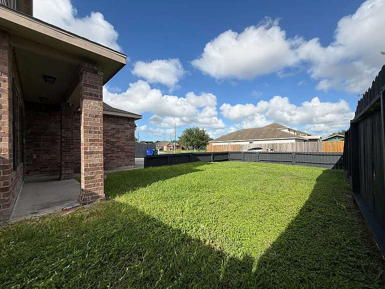 5509 Candace St — Photo 41