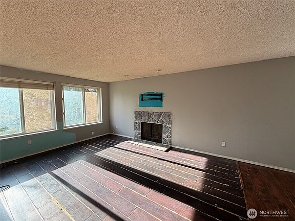 3rd image of 16112 68th Avenue Ct E
