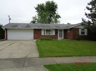 1860 Fair Oaks Dr, Sidney, OH 45365