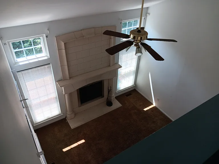 3354 Turnberry Ln — Photo 7