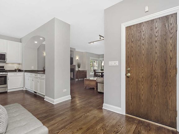 2nd image of 5127 N Wolcott Ave #1S