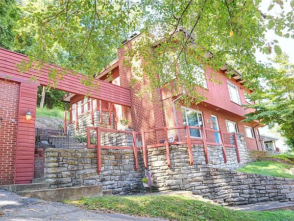 2nd image of 1026 Montrose Dr