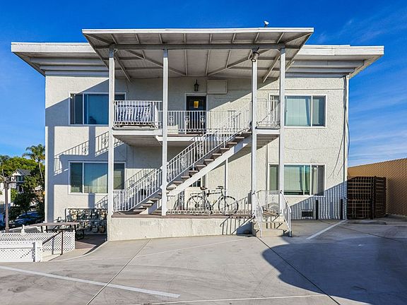 2nd image of 1133 27th St #12