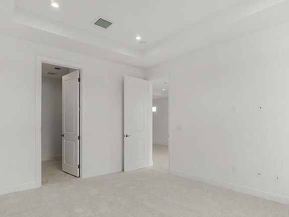4th image of 27045 Viterbo Way