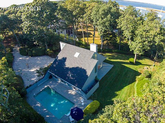 2nd image of 6 Duckwood Ct