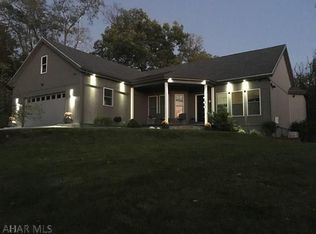 2731 Albert Dr, Altoona, PA 16602
