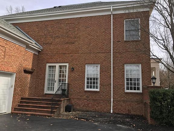3rd image of 7544 N Goodrich Sq