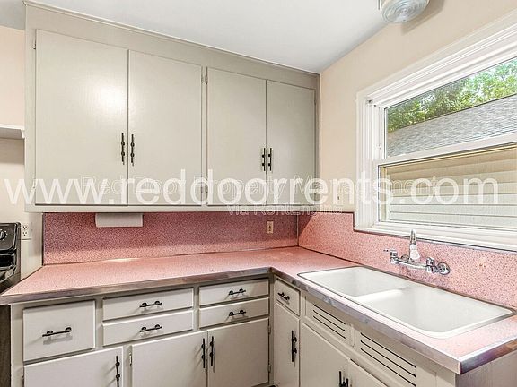 5th image of 4925 Crittenden Ave