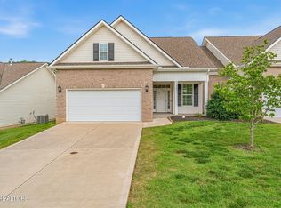 1551 Graybrook Ln, Knoxville, TN 37920