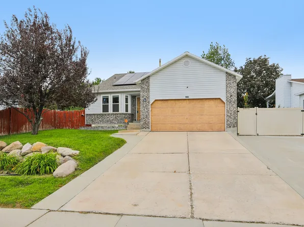 6902 S Clernates Dr, West Jordan, UT 84081