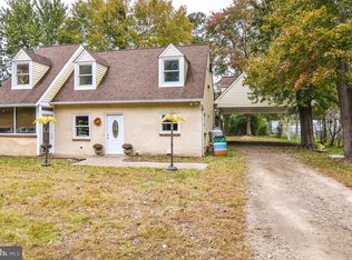 381 Rolando Dr, Colonial Beach, VA 22443