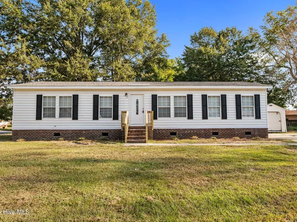 206 Woodside Road, Greenville, NC 27834