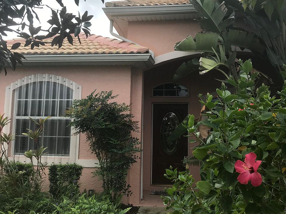 1st image of 3111 Royal Palm Dr