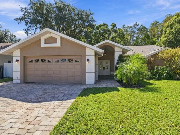 7700 CYPRESS TRACE COURT, NEW PORT RICHEY, FL 34653