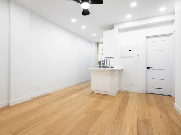 509 East 77th Street 1P image 3 of 6