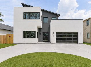 3720 Ella Blvd, Houston, TX 77018