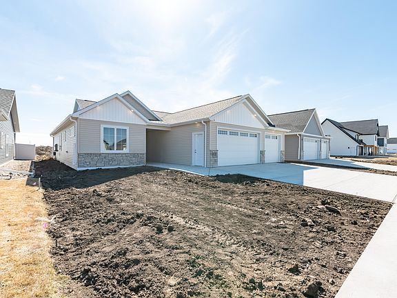 2nd image of 413 Lennox Dr