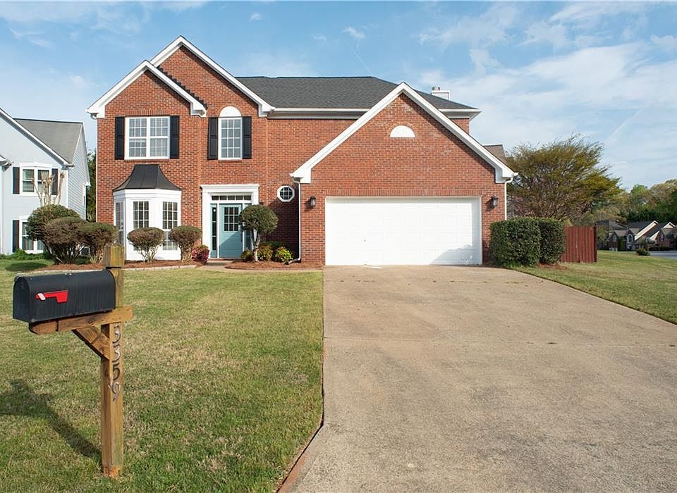 1st image of 3359 Shallowford Green Dr