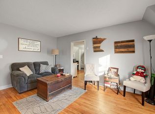 1043 Edmund Ave APT 2, Saint Paul, MN 55104
