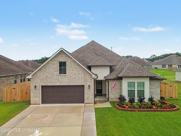 10140 Patrick Dr, Gulfport, MS 39503