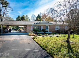 141 28th Avenue Dr NW, Hickory, NC 28601