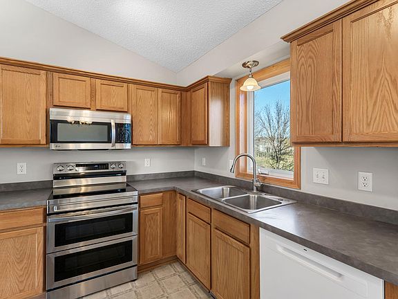2nd image of 9324 Goodrich Dr