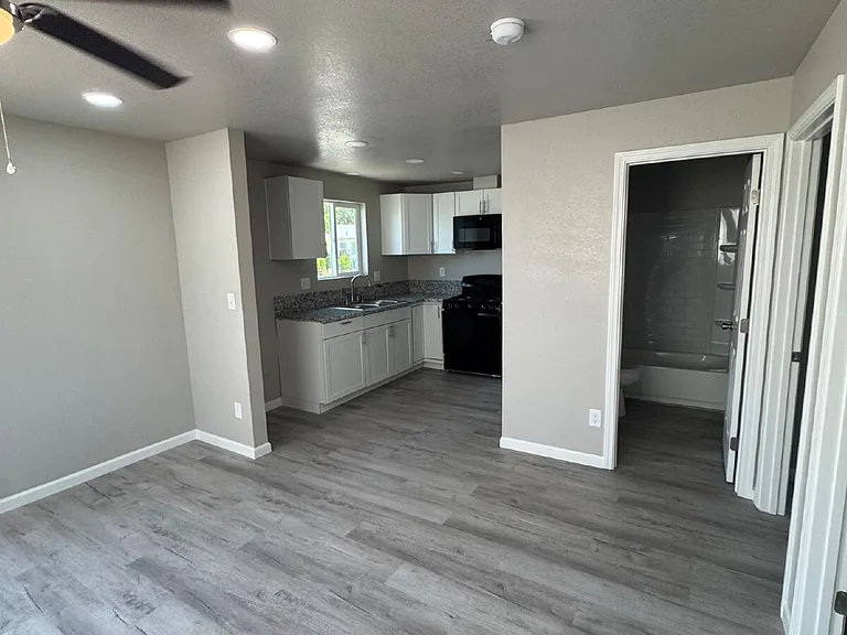 1855 D St #1 — Photo 5