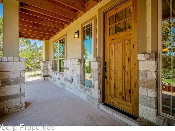 3rd image of 21906 Moulin Dr