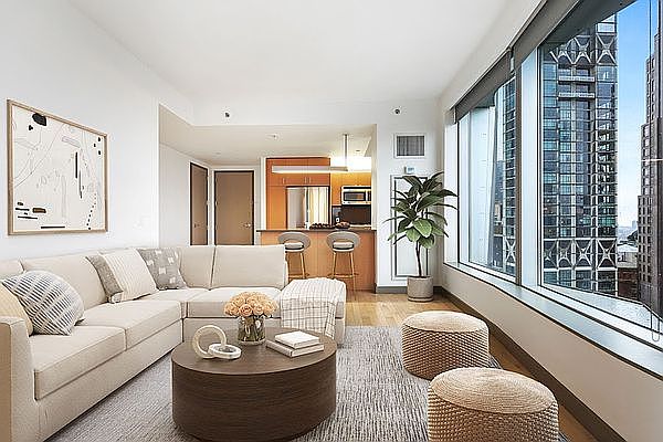 1st image of 8 Spruce St APT 7T